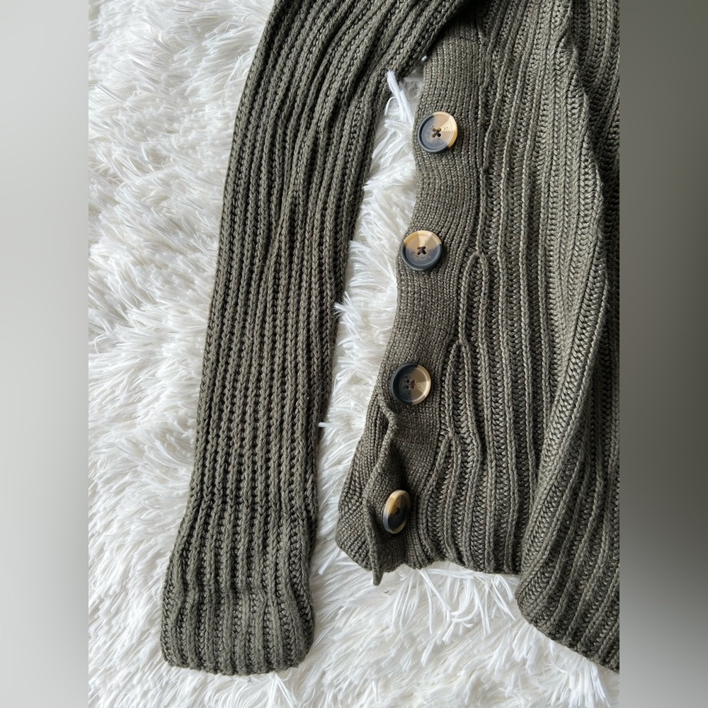 Tahari | Olive Green Cardigan - Picture 2 of 5